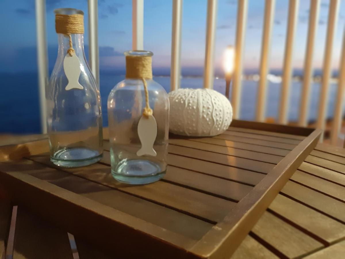 Apartamento Acantilados Vistas Mar Салоу Екстериор снимка