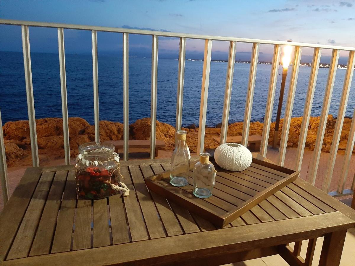 Apartamento Acantilados Vistas Mar Салоу Екстериор снимка