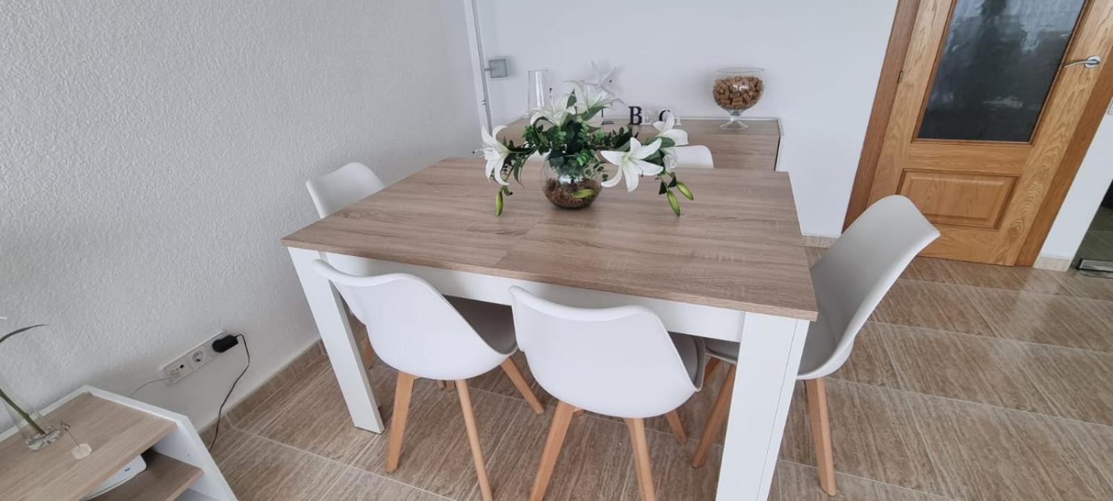 Apartamento Acantilados Vistas Mar Салоу Екстериор снимка