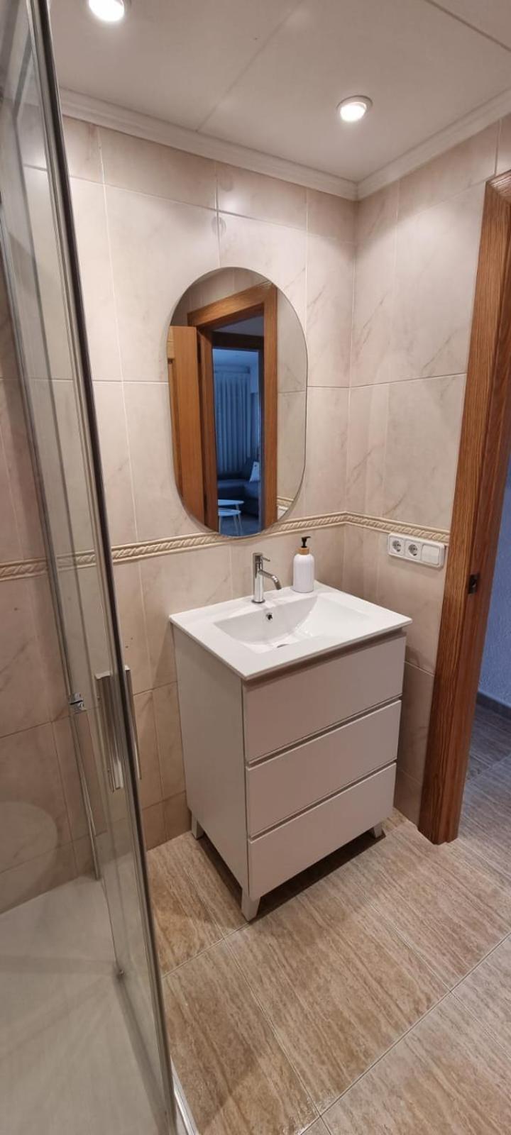 Apartamento Acantilados Vistas Mar Салоу Екстериор снимка